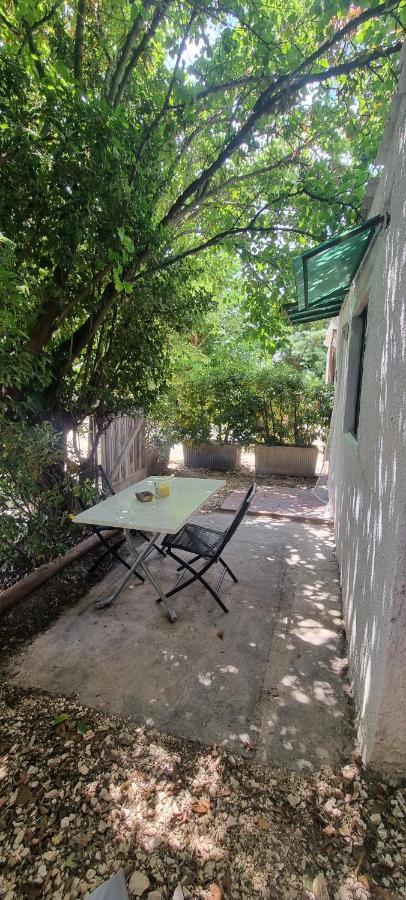 Studio En Camargue อาร์ลส์ ภายนอก รูปภาพ